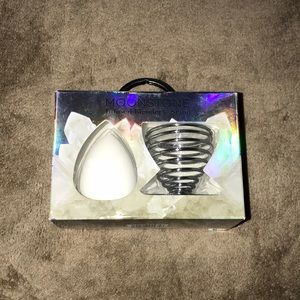 Infused Beauty Sponge with a Stander